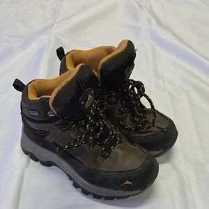 Kids' Outdoor Adventure Boots - Black and Brown